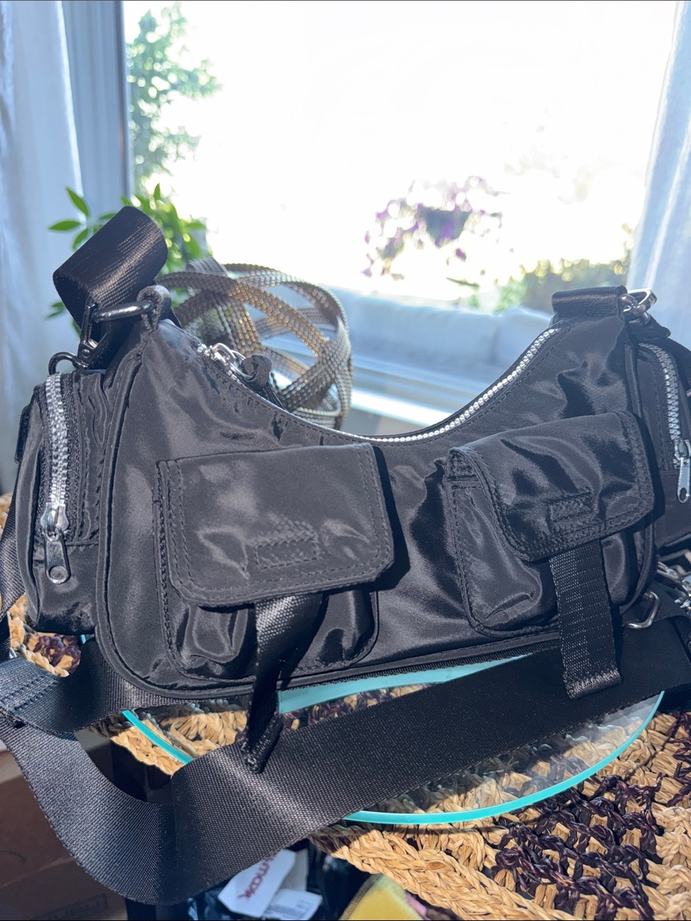 H&M Divided Y2K Utility Cargo Shoulder & Crossbody Bag with Coin Pouch

Elevate